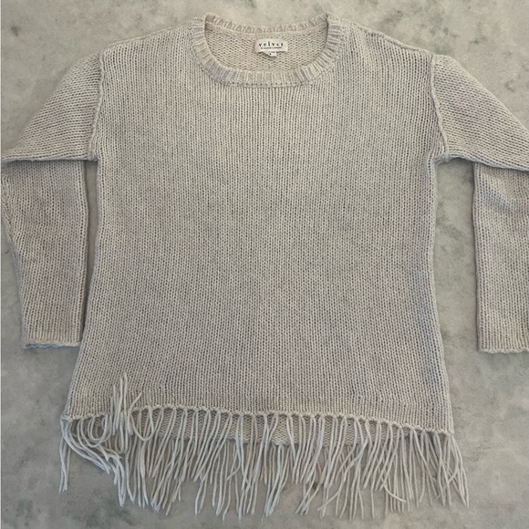 Velvet sweater with Fringe detail - Picture 1 of 5